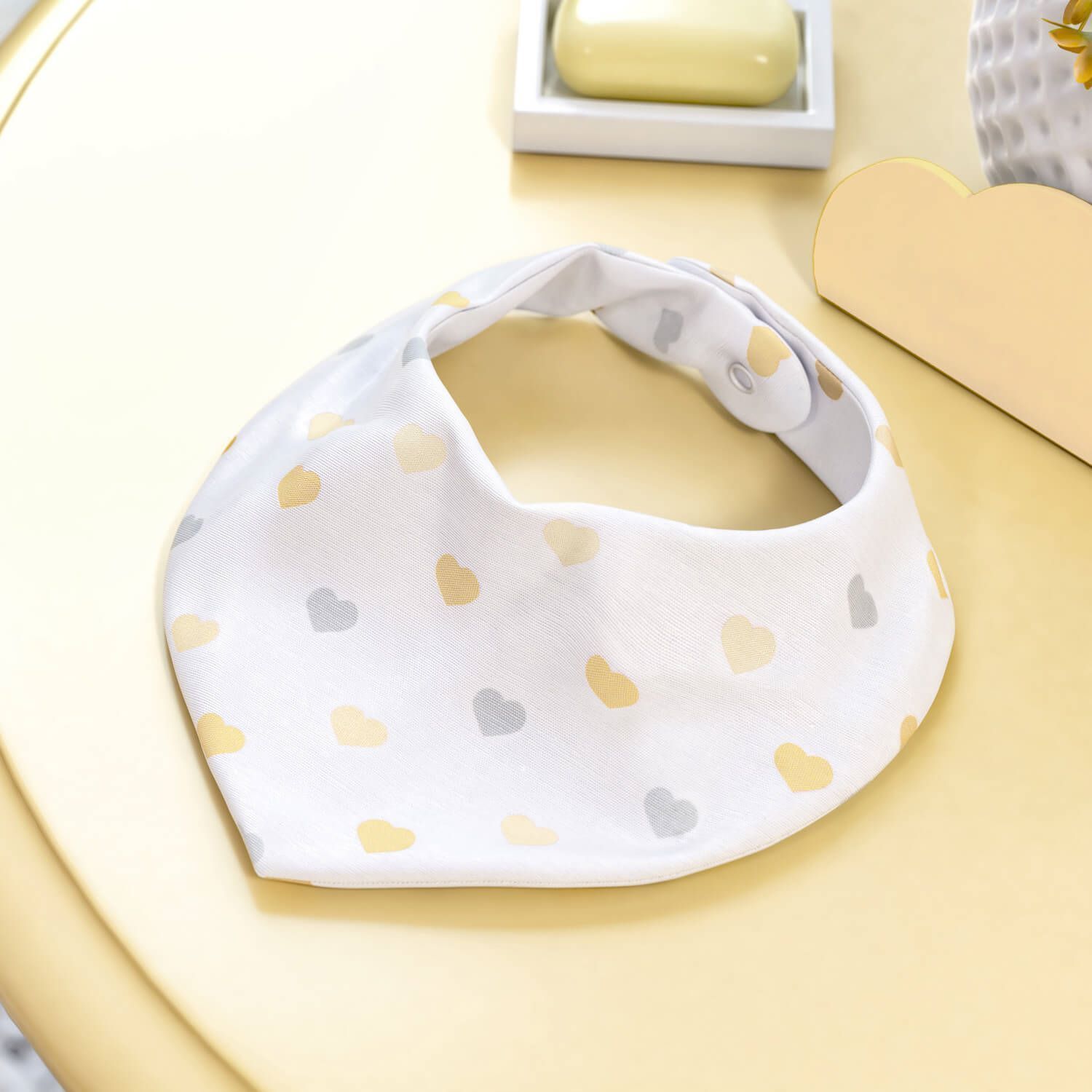 Babador Bandana Corações Amarelo