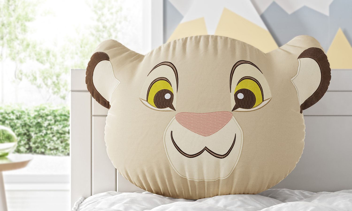 Almofada Amiguinha Nala O Rei Leão 36,5cm