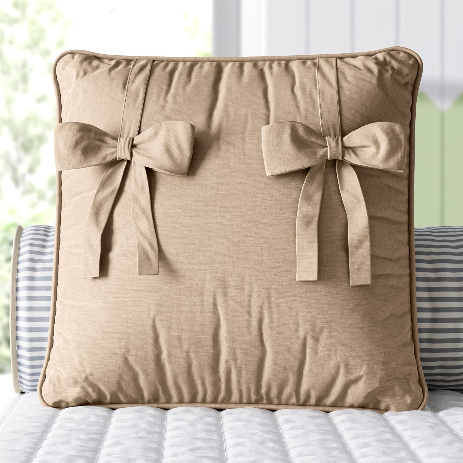 Almofada Quadrada Laços Marrom Amendoado 38cm