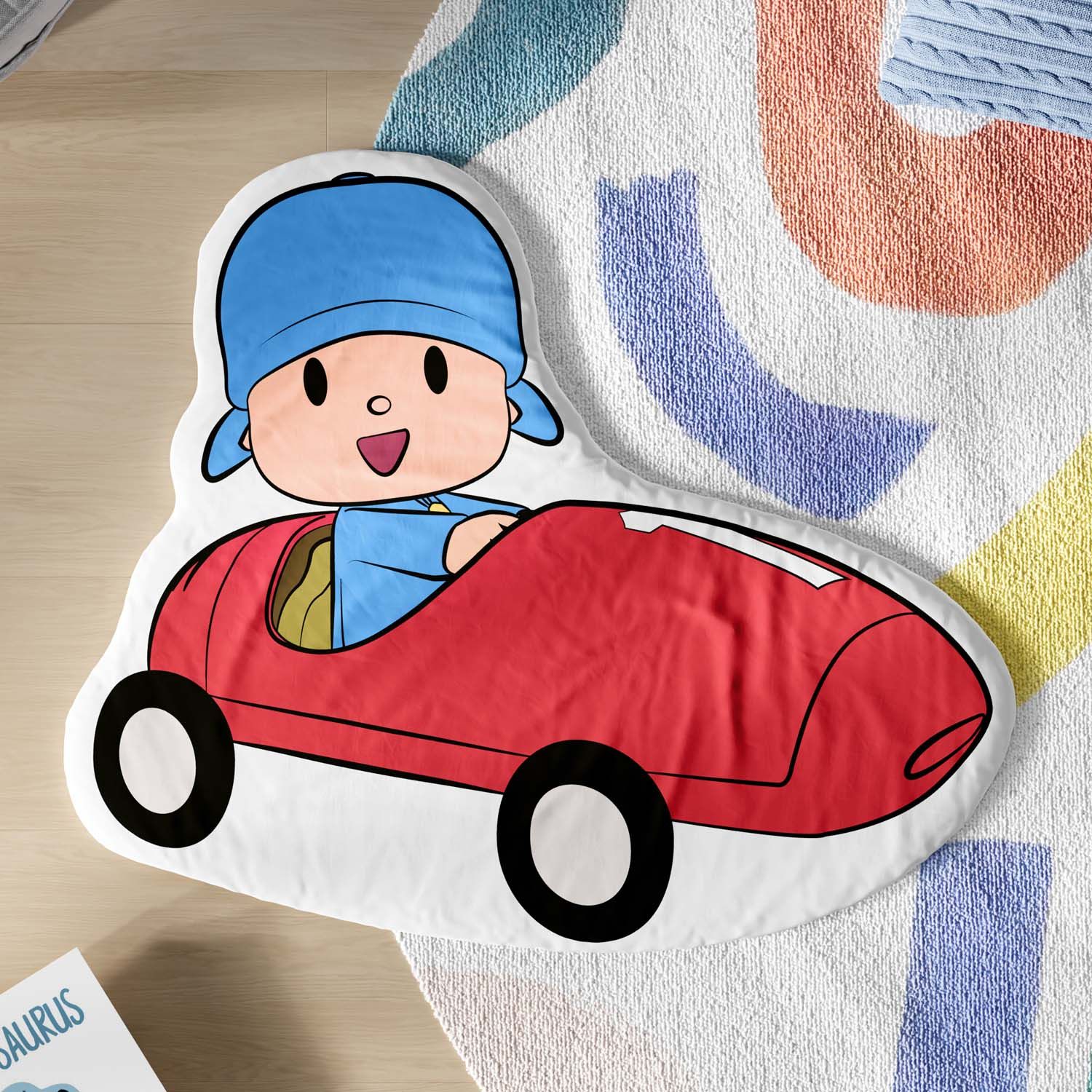 Tapete Pocoyo no Carro 76cm